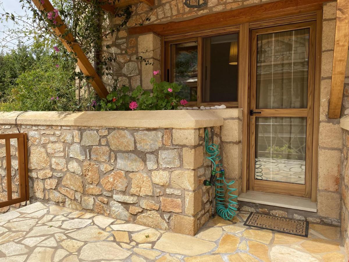 Two-Storey Mansion At The Sea Arkadiko Chorio Exterior photo